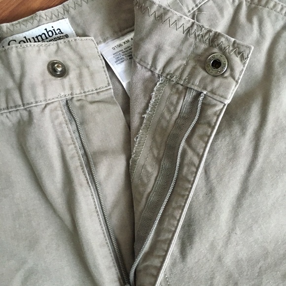 Men’s Columbia Zip Cargo Shorts, Size 36, Inseam 10, Grey - Picture 6 of 6